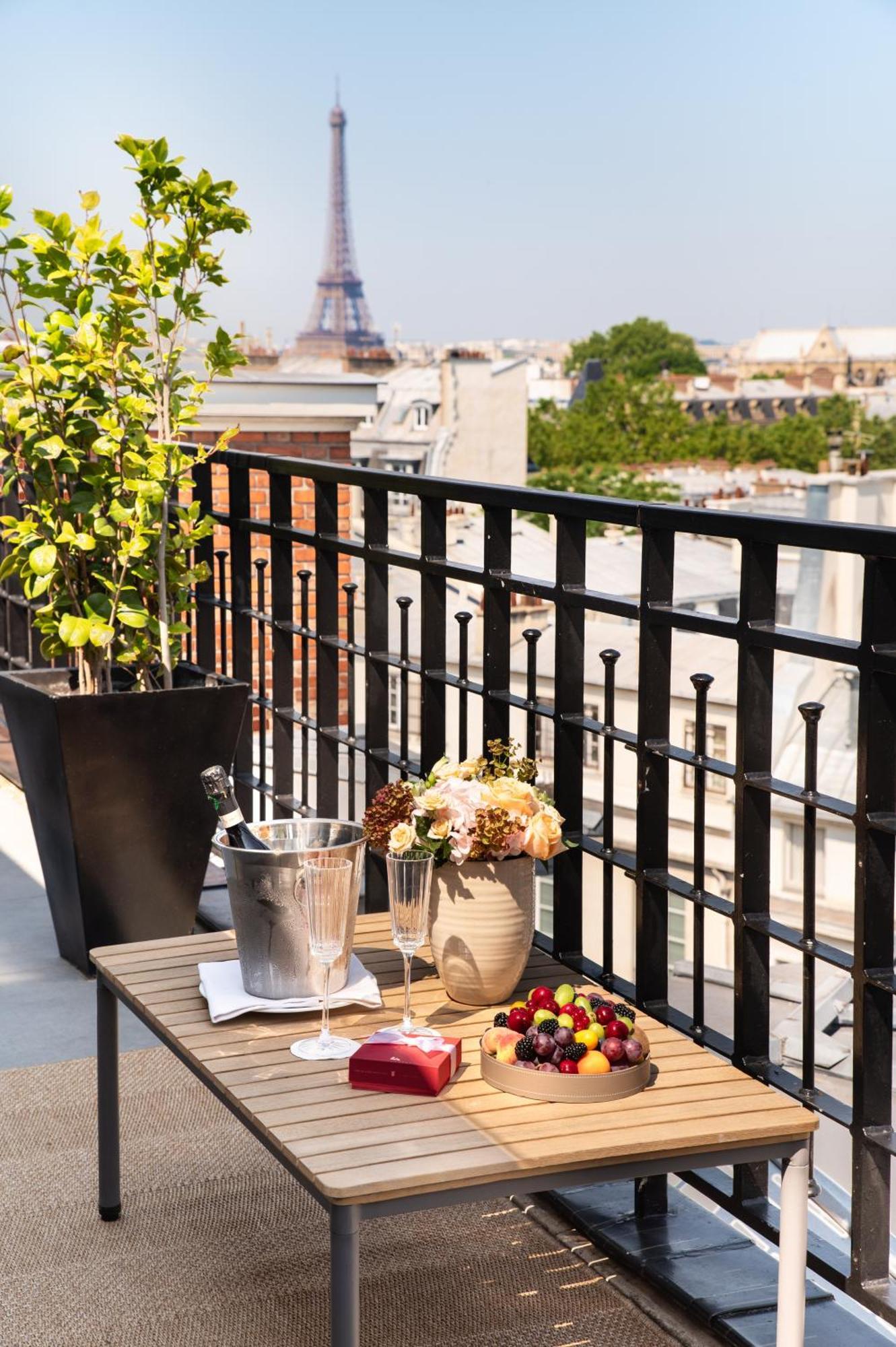 Hotel Pont Royal Paris Exterior photo